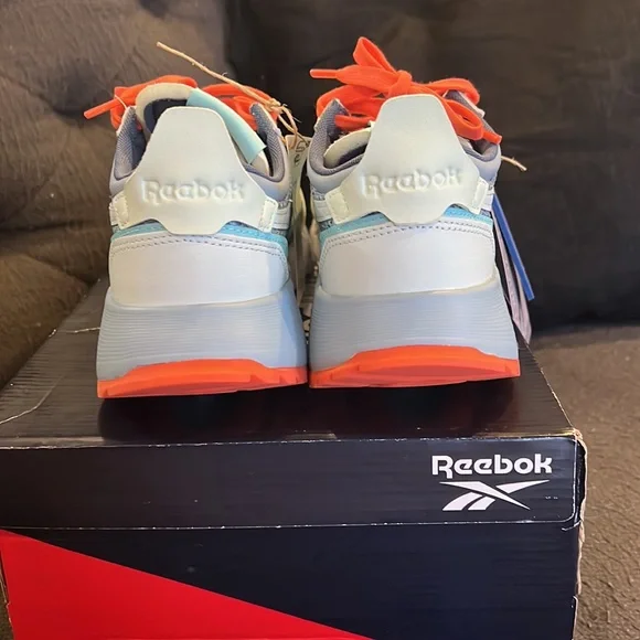 Reebok Classic Legacy sneakers in chalk blue Size USA 8 / EU 40.5 - Picture 4 of 6